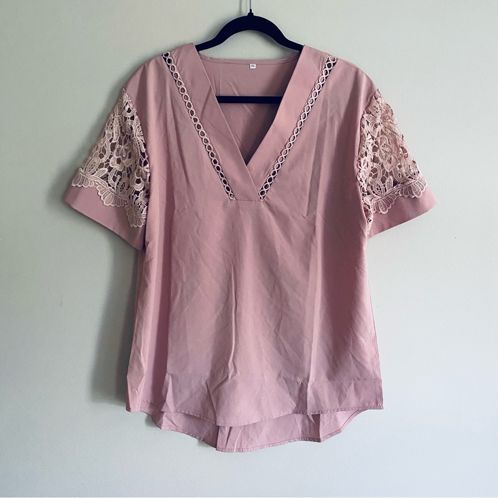 SHEIN Women's Mauve Pink V Neck Blouse Top with Lace Accents Plus Size 0XL